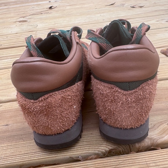 New Balance Rainer Hiking Boot - Picture 5 of 7